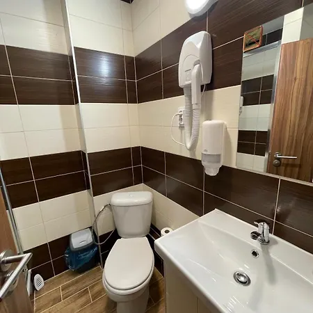 Max Hotel 3*